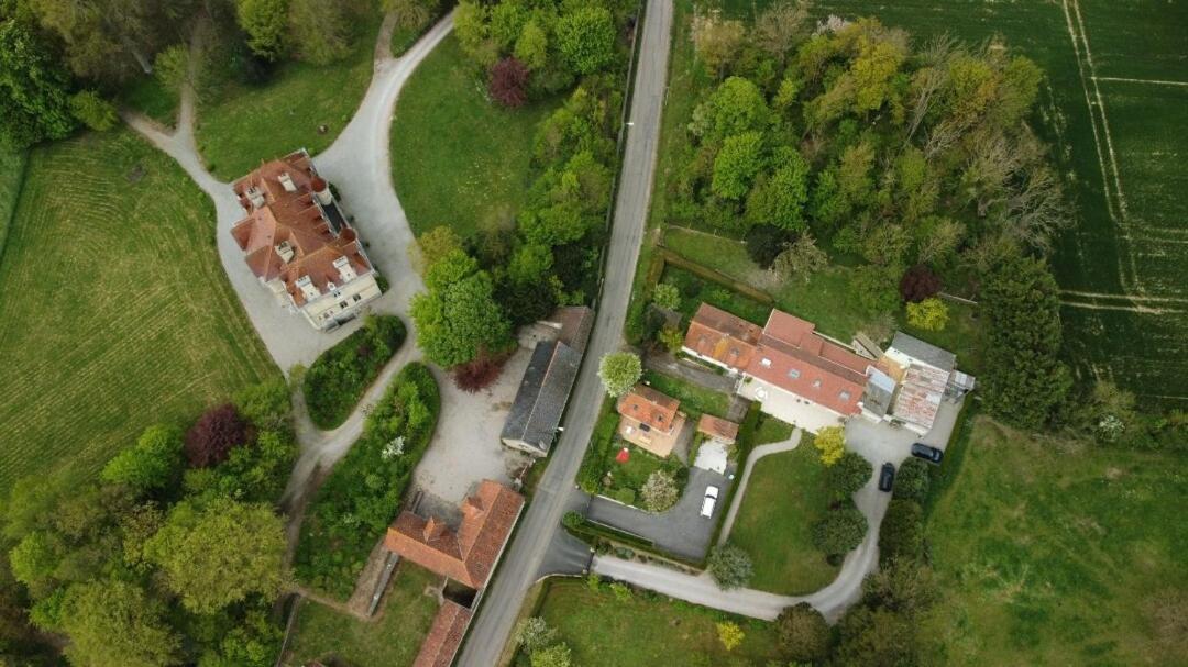 Aux Portes Du Chateau Cottage Intimiste Et Cosy A L'Abri Des Regards Propice A La Detente Rinxent Exteriör bild